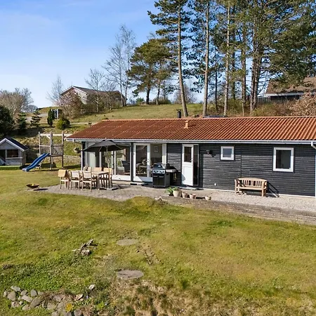 Family-friendly Near And Mols Bjerge Close To Beach, Nature And Attractions